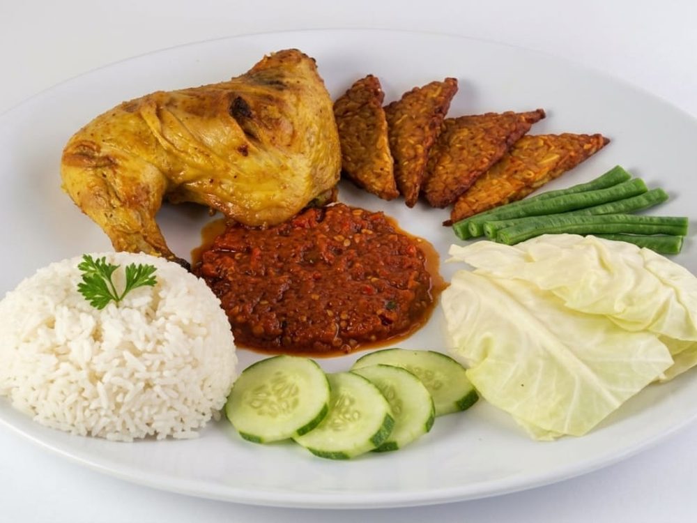 Lalapan Ayam with chicken, sambal and fresh vegetables